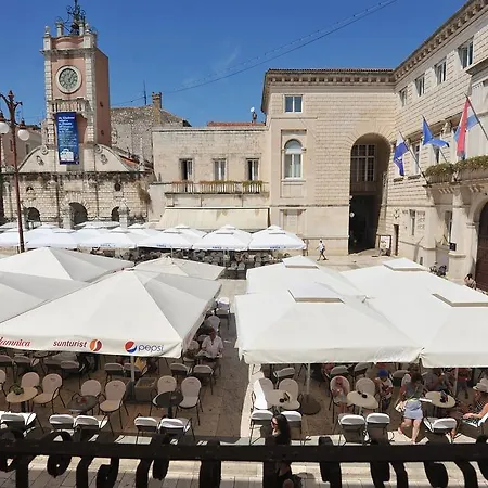 Pensjonat People'S Square Room Zadar