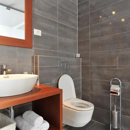 Guest house People'S Square Room 4*